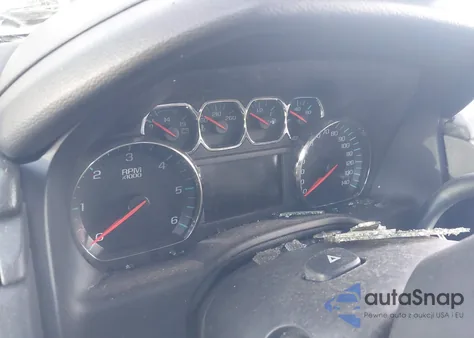 2017 Chevrolet Suburban Premier z USA, uszkodzony, nr VIN 1GNSKJKC6HR225604